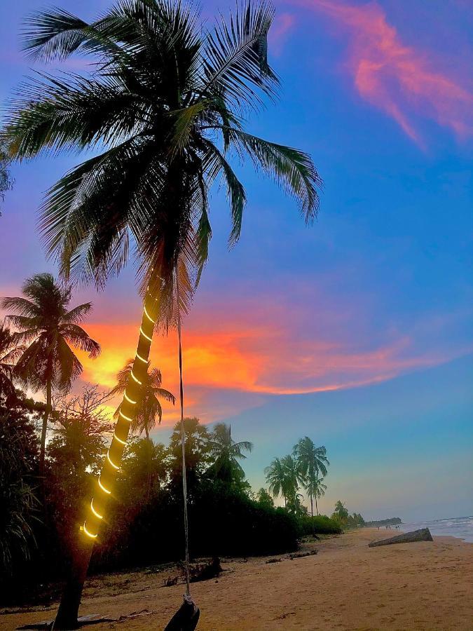 Moon Isle Beach Bungalow Nilaveli Exterior photo